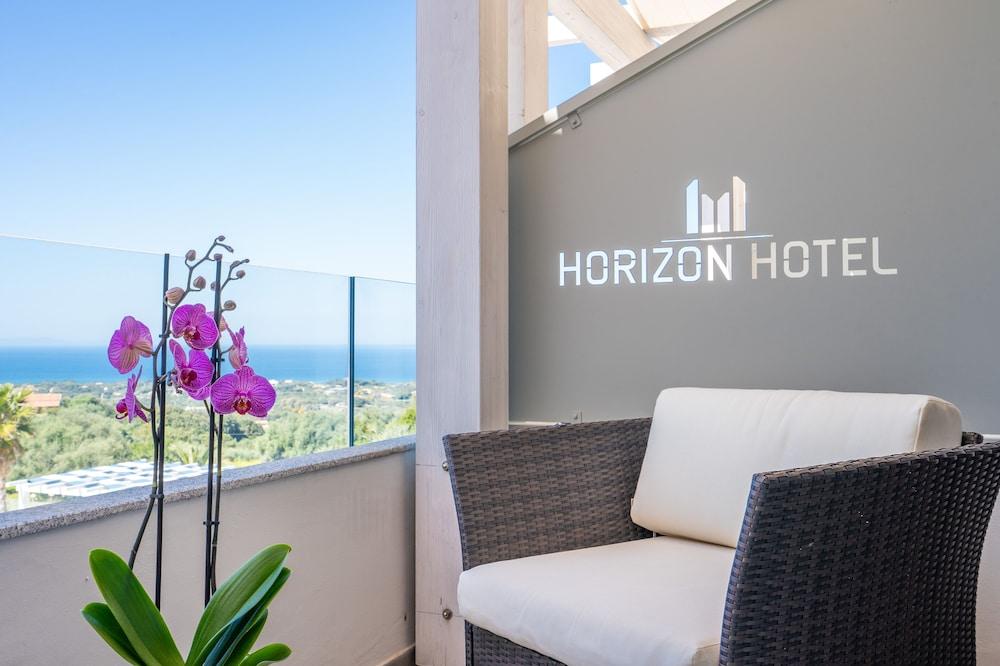 Horizon Hotel Badesi Exteriér fotografie